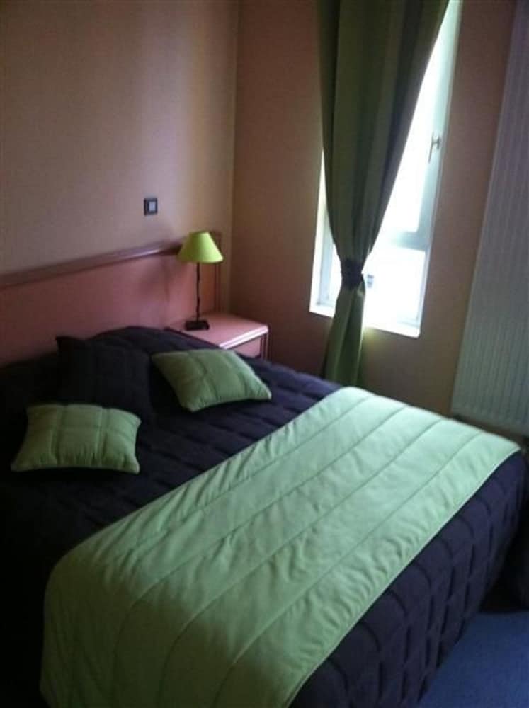 Фото Hotel du Theatre