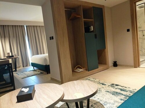 Гостиница Golden Tulip El Mechtel в Тунисе