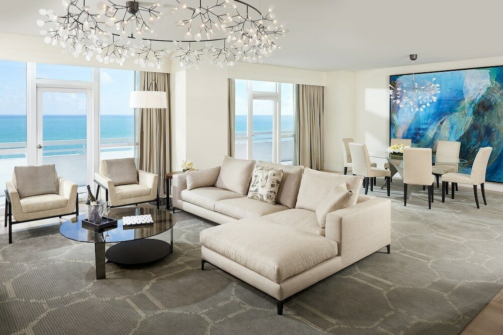 Фото Fontainebleau Miami Beach