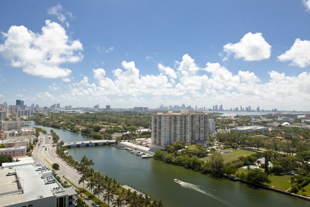 Фото Fontainebleau Miami Beach
