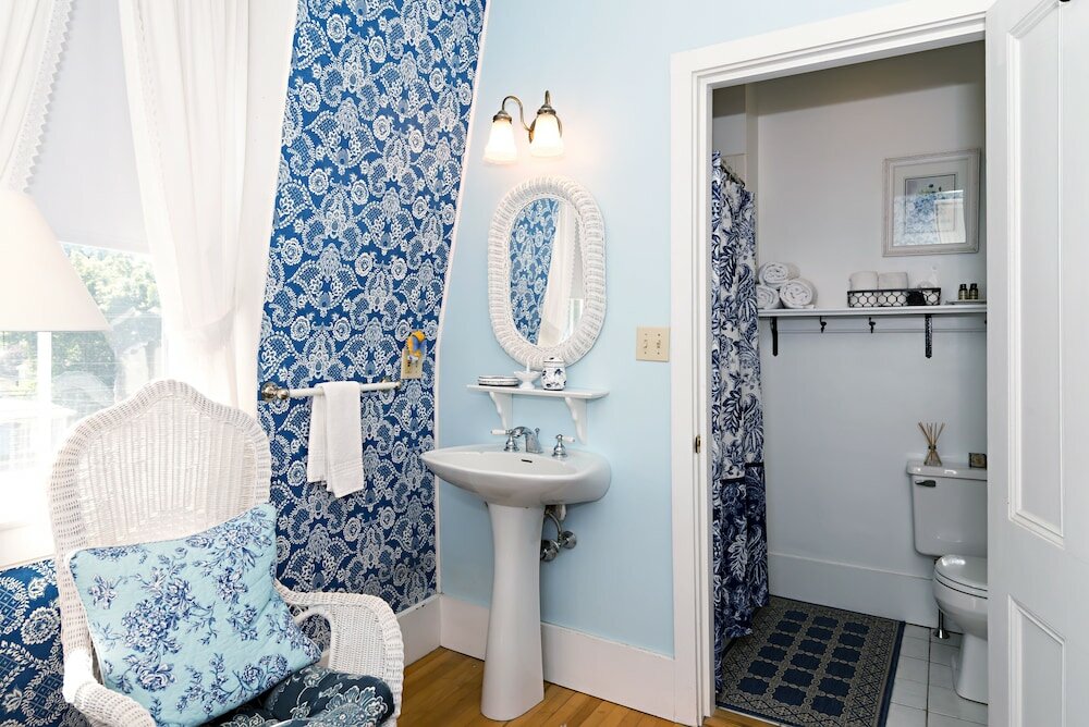 Фото The Silver Fountain Inn