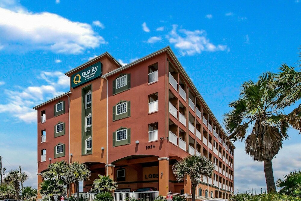 Фото Quality Inn & Suites Beachfront