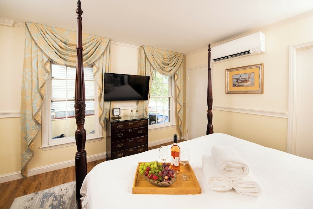 Фото Americas Cup Inn