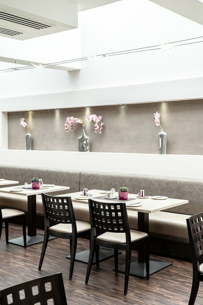 Фото Hotel Demas Unterhaching