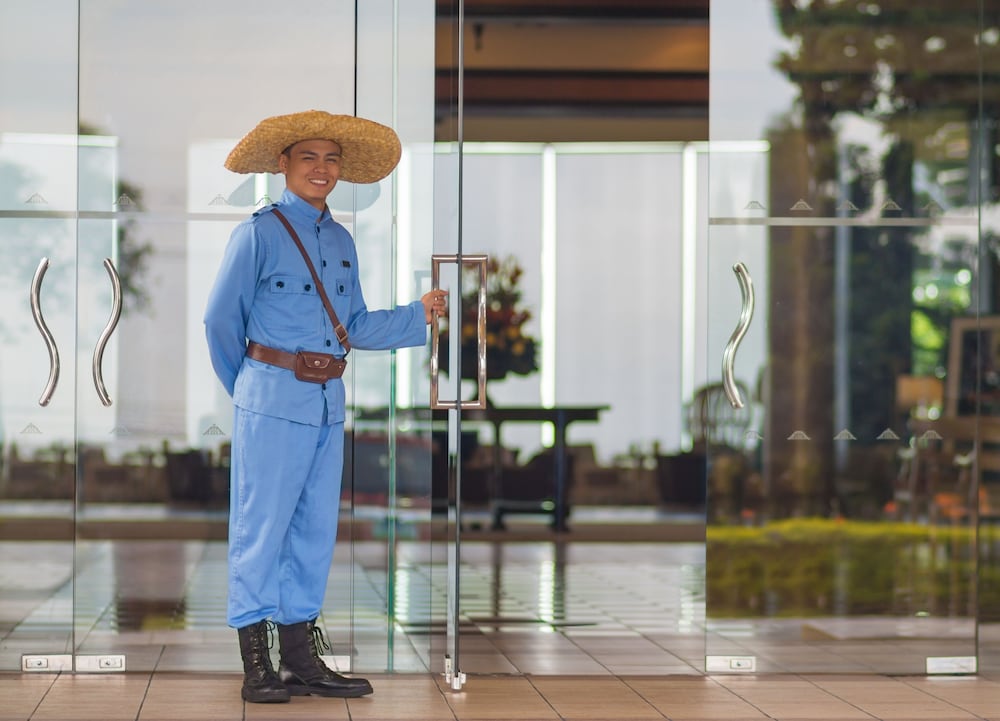 Фото Taal Vista Hotel