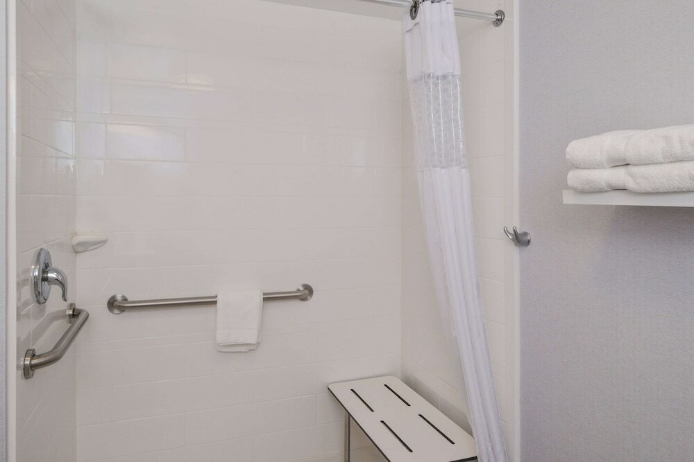 Фото Hampton Inn & Suites Denver-Speer Boulevard