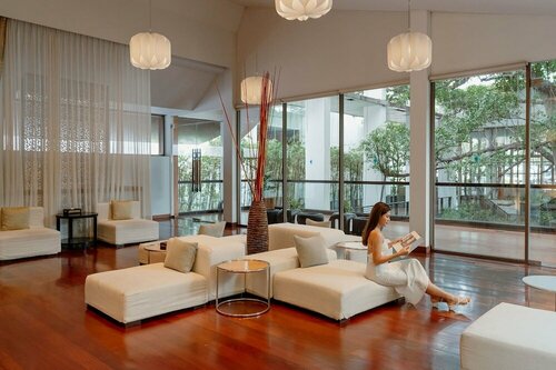 Гостиница Millennium Hilton Bangkok в Бангкоке