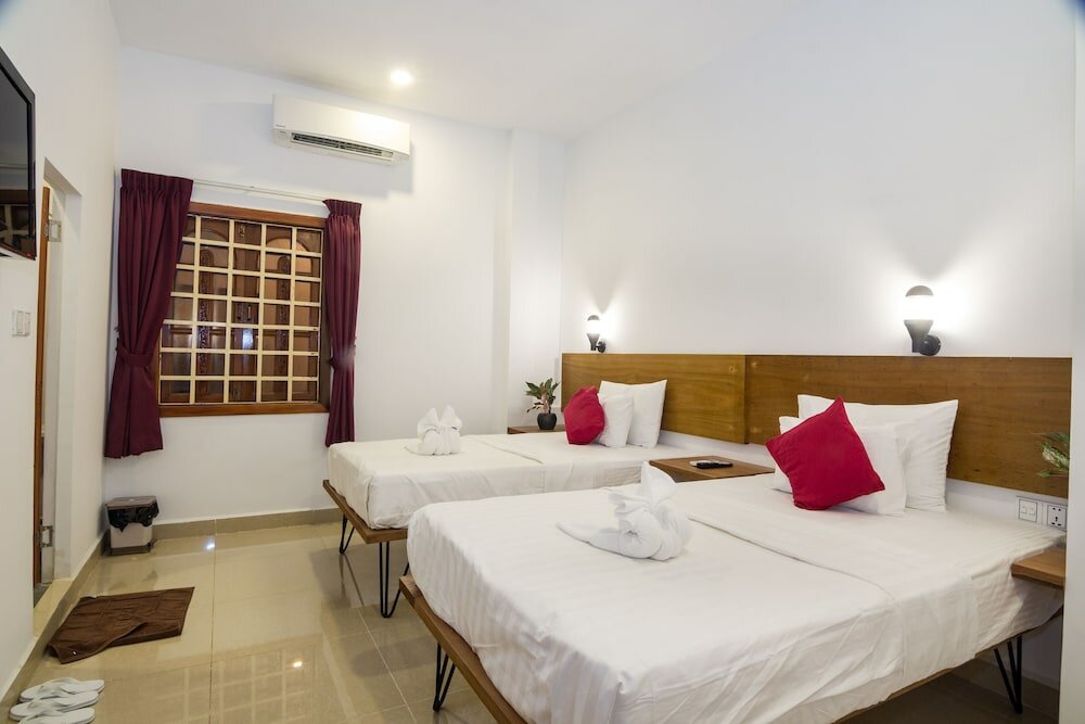 Фото Poolside Villa - Hostel