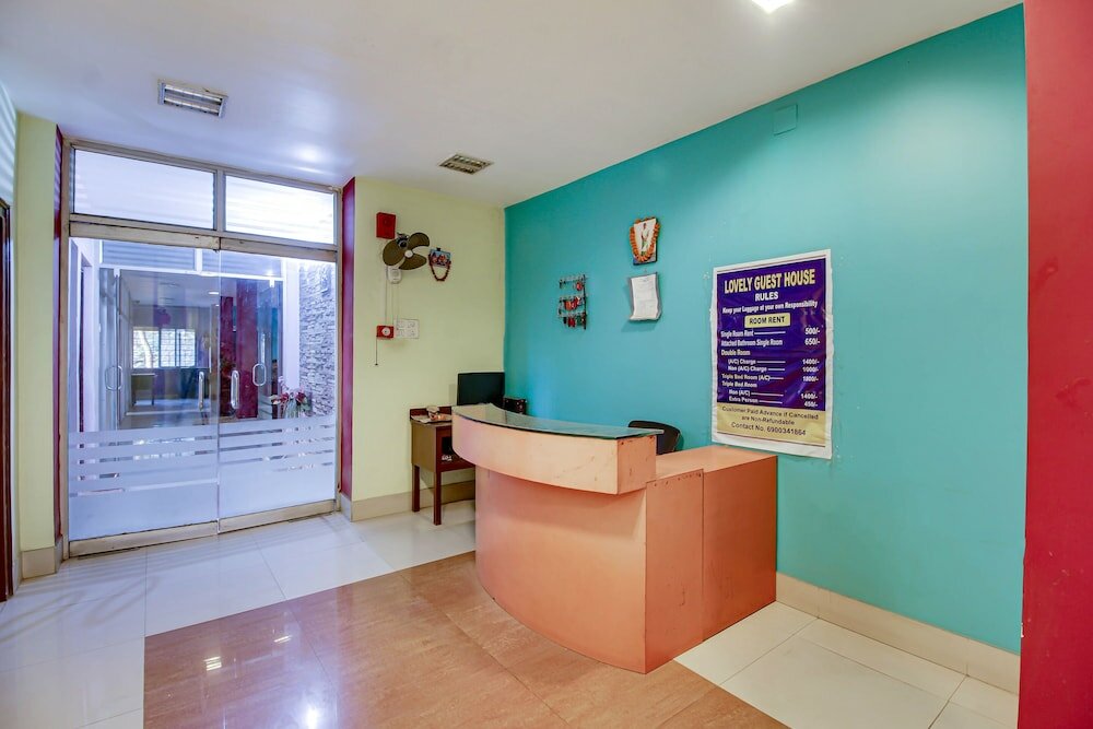 Фото Spot On 60241 Hotel Hollywood