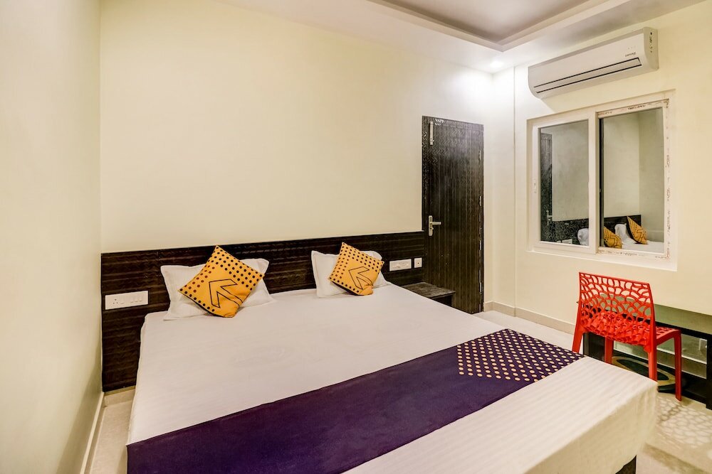 Фото Spot On 49799 New Unique Beach Inn