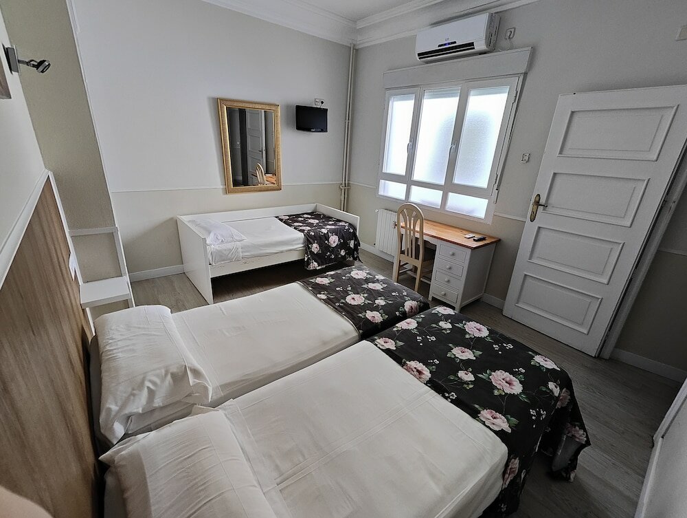 Фото Apartamentos Mayor Centro