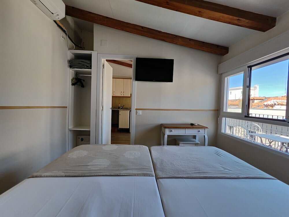 Фото Apartamentos Mayor Centro