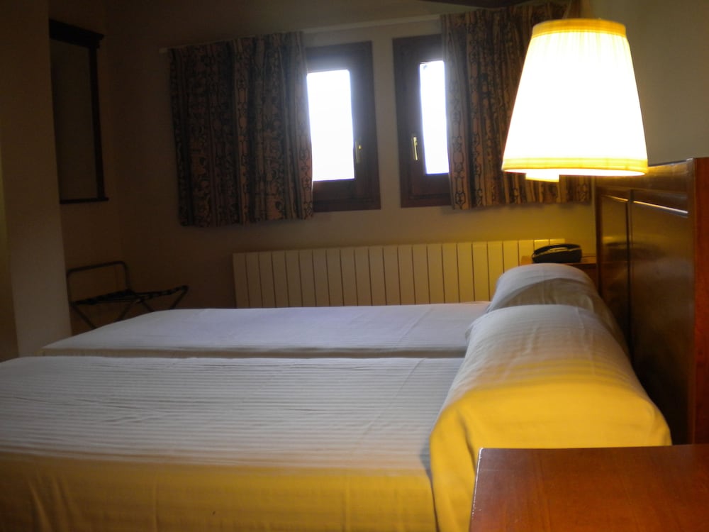 Фото Hotel Xalet Verdú