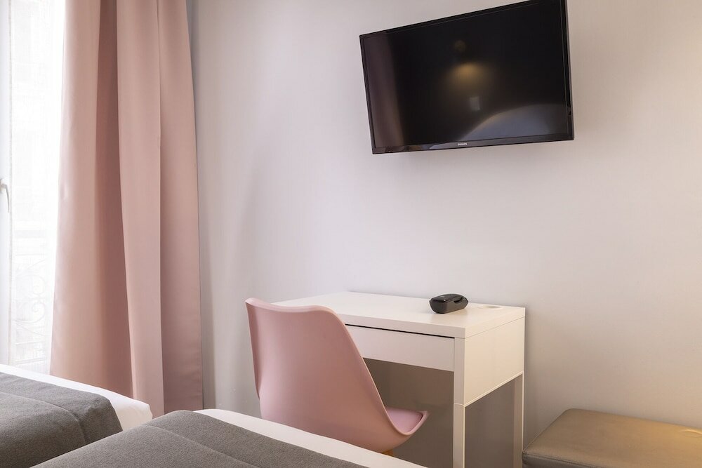 Фото Paris Legendre