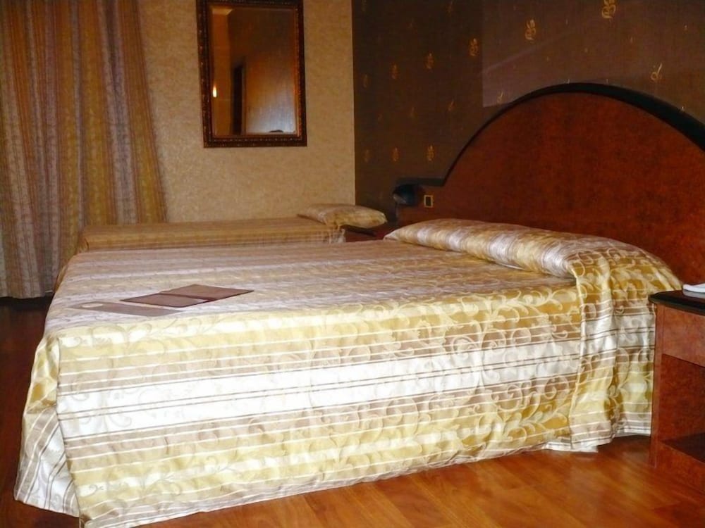 Фото Grand Hotel Dei Cesari Dependance