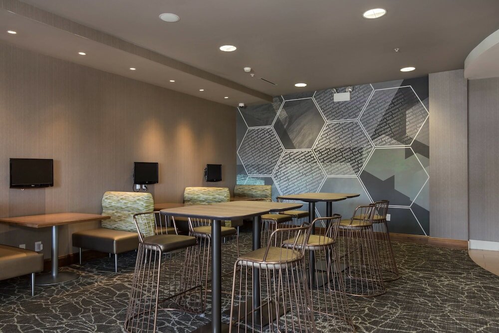 Фото SpringHill Suites by Marriott Charlotte Ballantyne