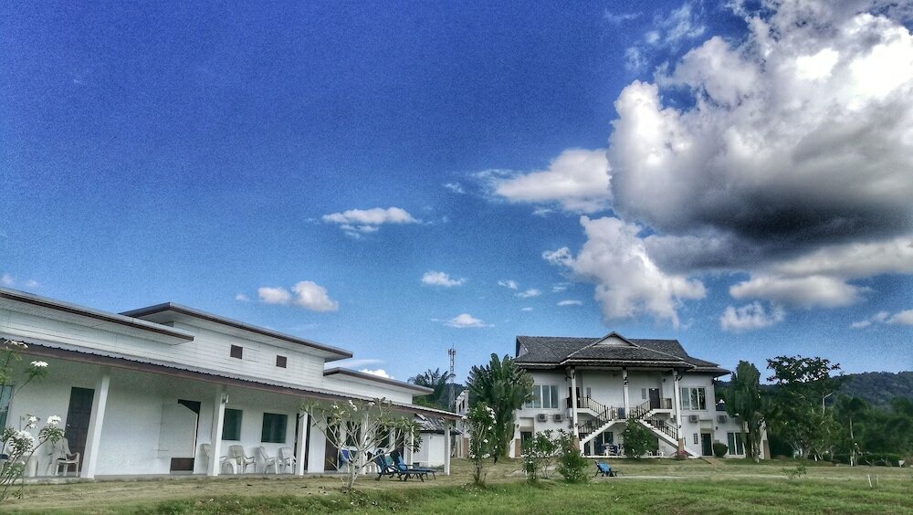 Фото Nadivana Serviced Apartments