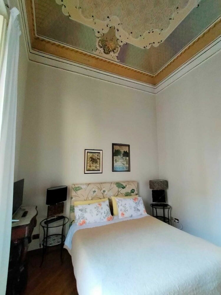 Фото B&b Crociferi Catania