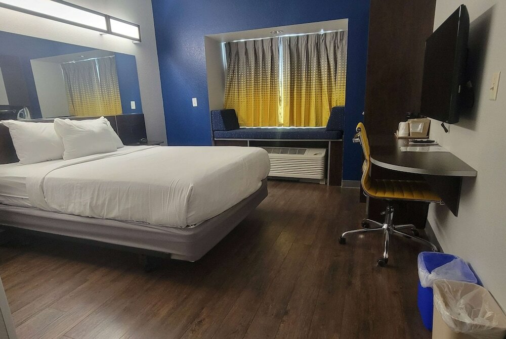 Фото Microtel Inn & Suites by Wyndham Council Bluffs/Omaha