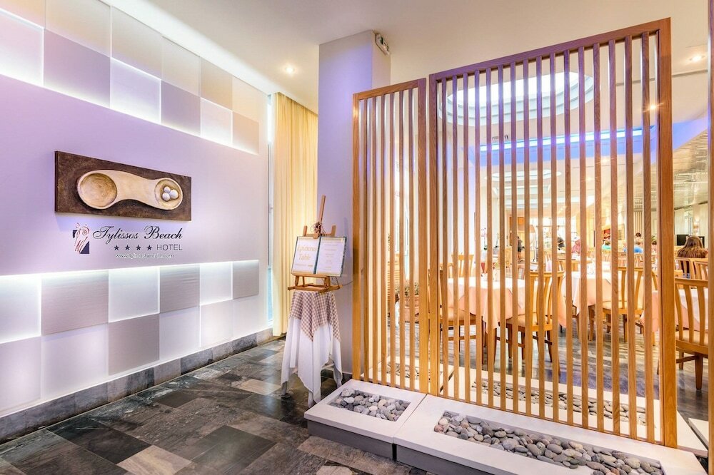 Фото Tylissos Beach