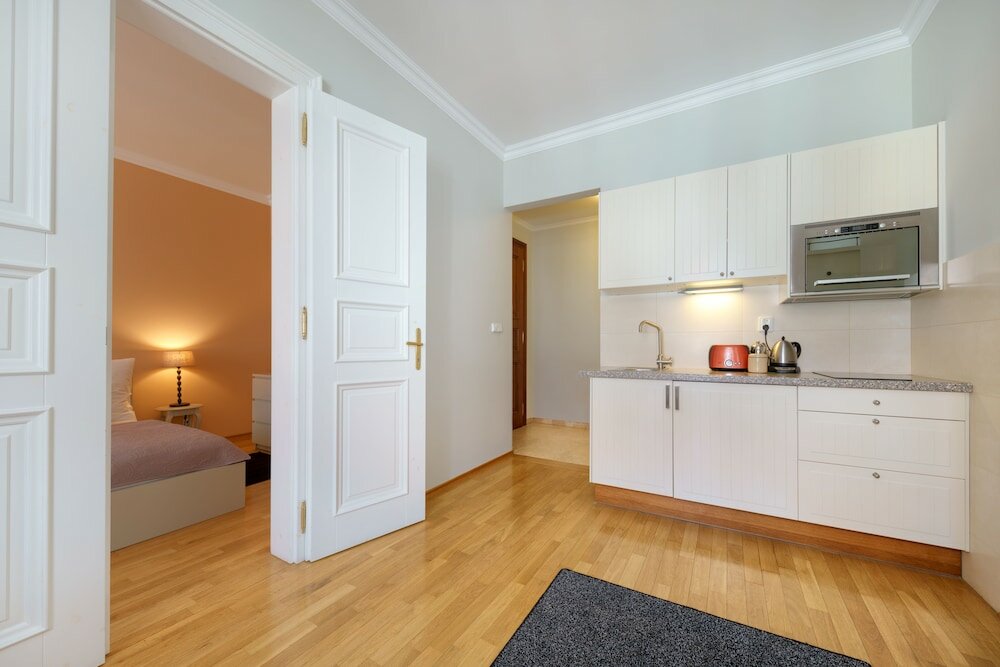 Фото Hunger Wall Residence