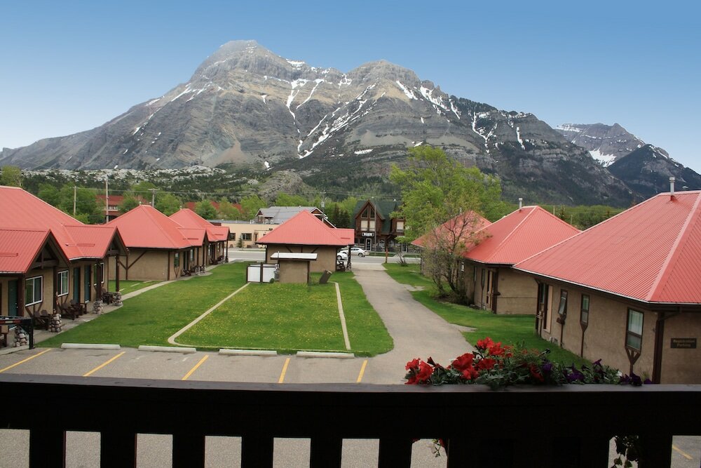 Фото Aspen Village Inn