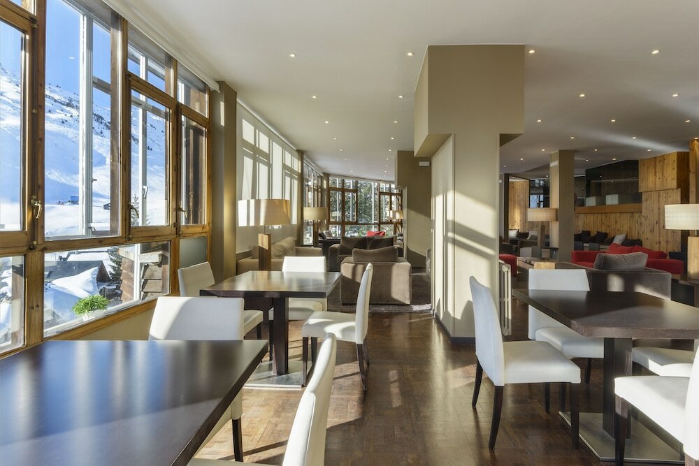 Фото Hotel Tobazo