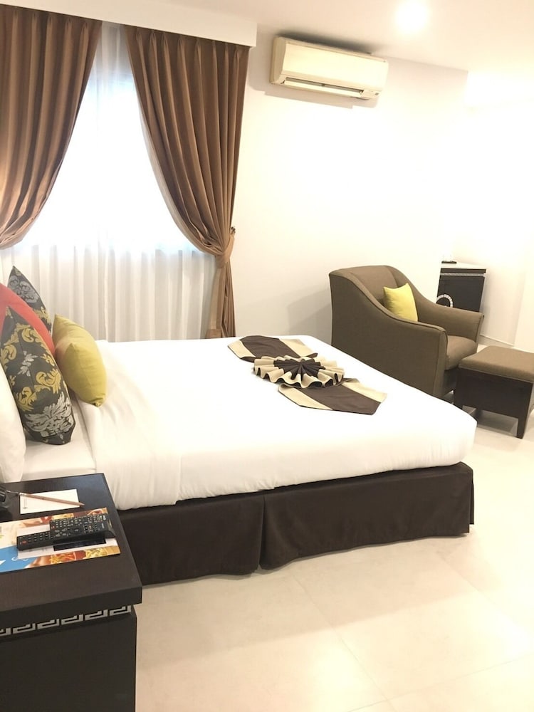 Фото Club Mahindra Mac Boutique Hotel