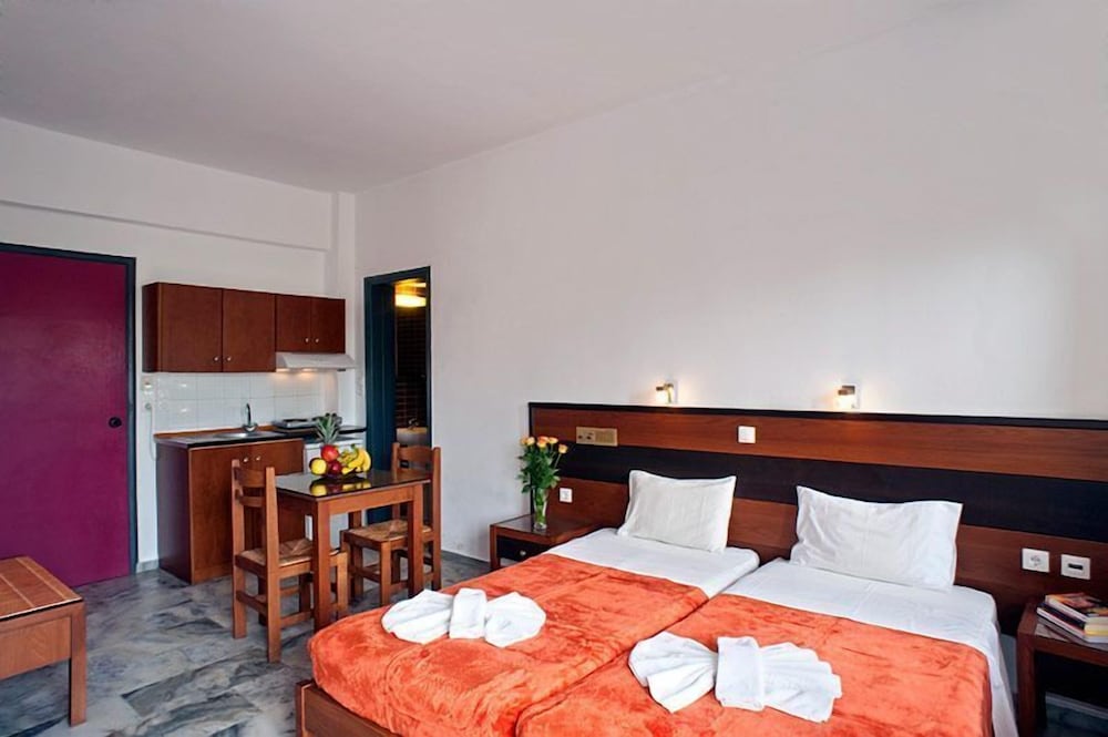 Фото Nontas Suites