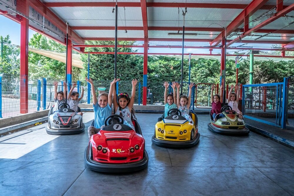 Фото Tzuba Hotel