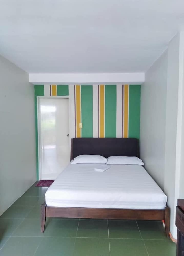 Фото Quezon Premier Hotel Lucena