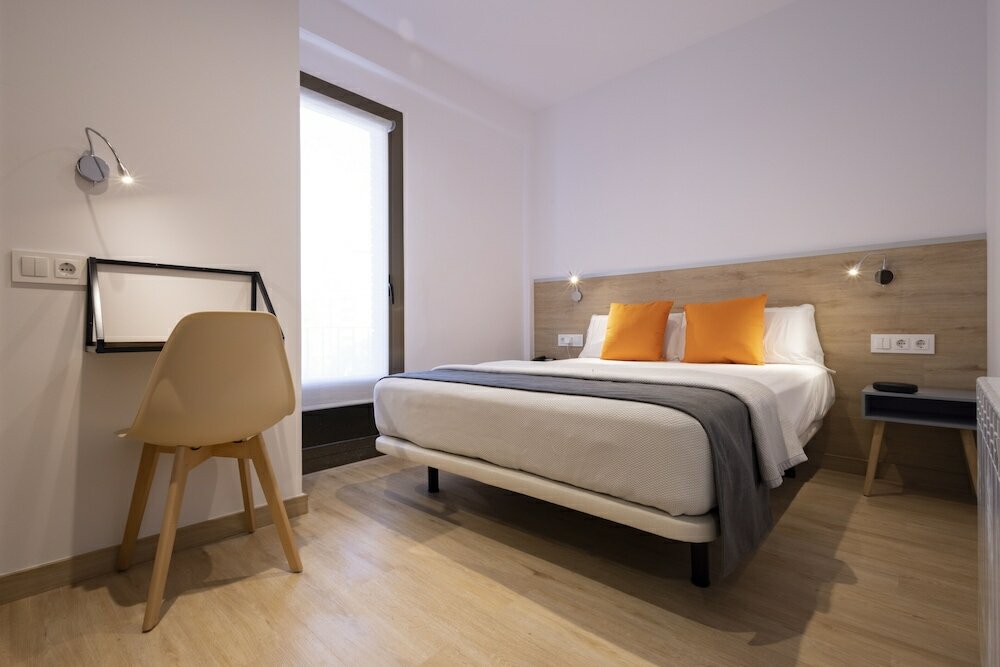 Фото Hostal Sans