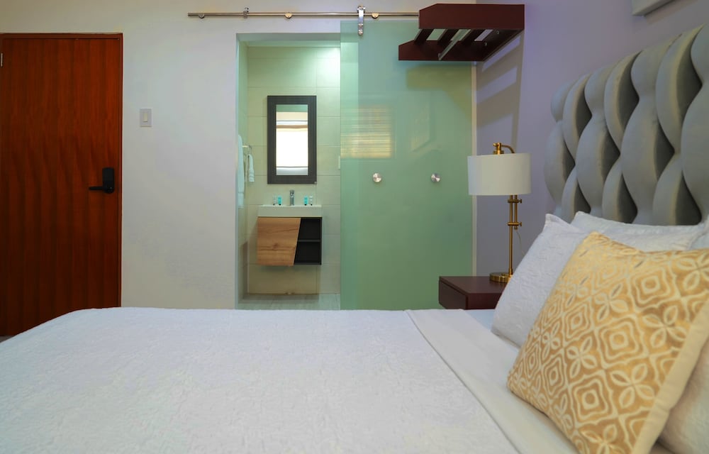 Фото Victoria City Hotel