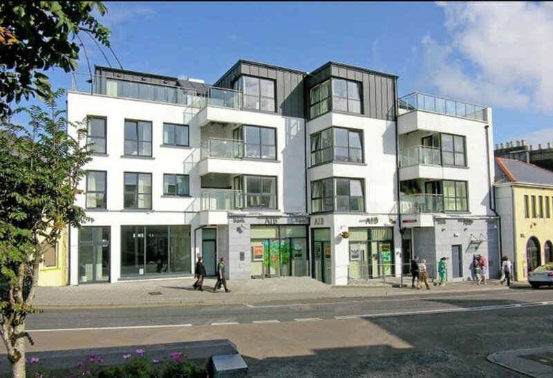 Гостиница Jameson Court Self Catering Apartments в Голуэй