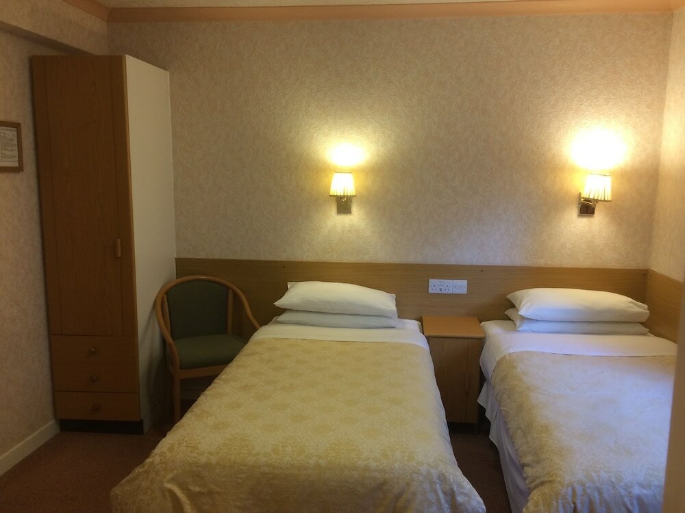 Фото MacDougall Clansman Hotel