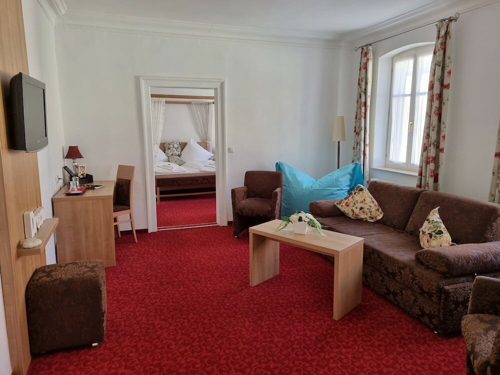 Фото Boutiquehotel Goldene Rose