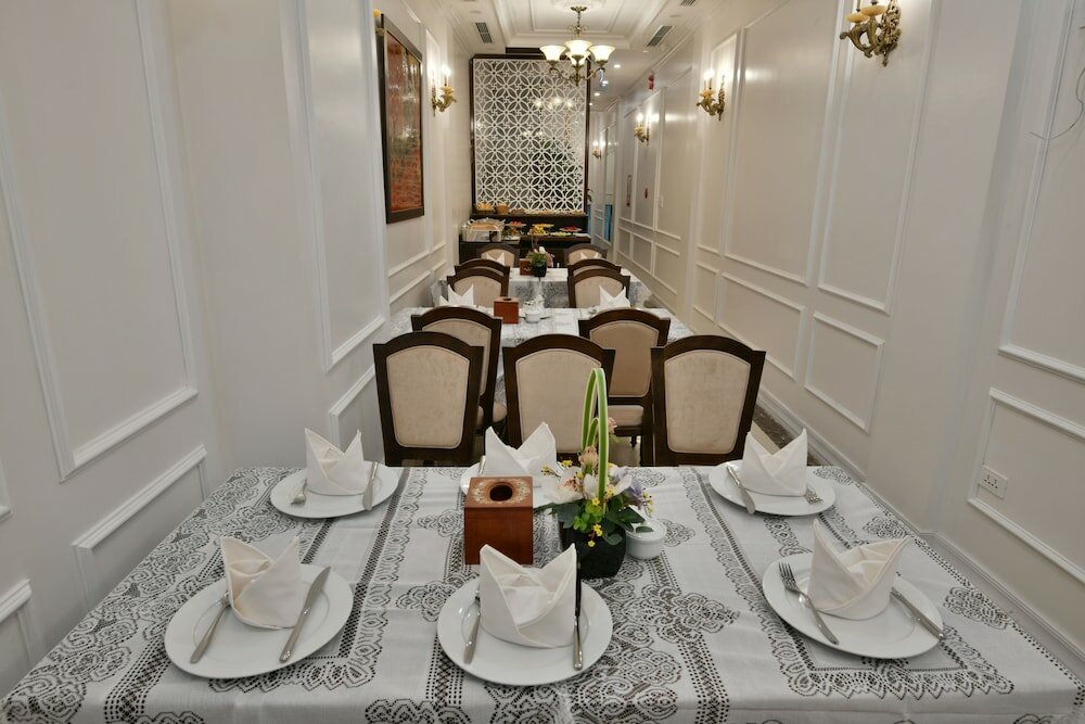 Фото Golden Sail Hotel