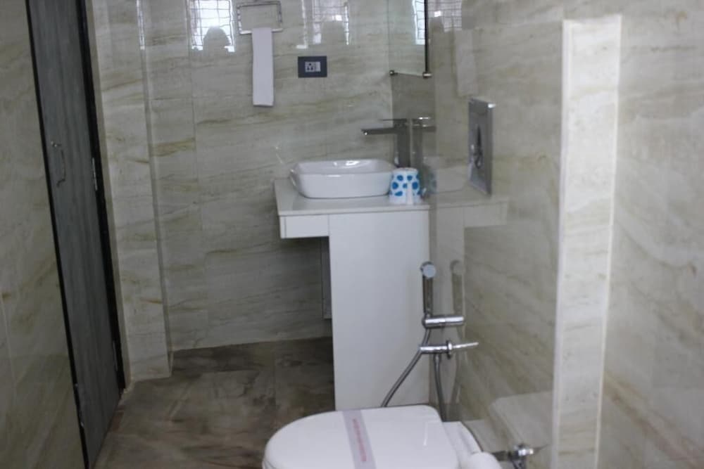 Фото Hotel Shreemoyee Inn