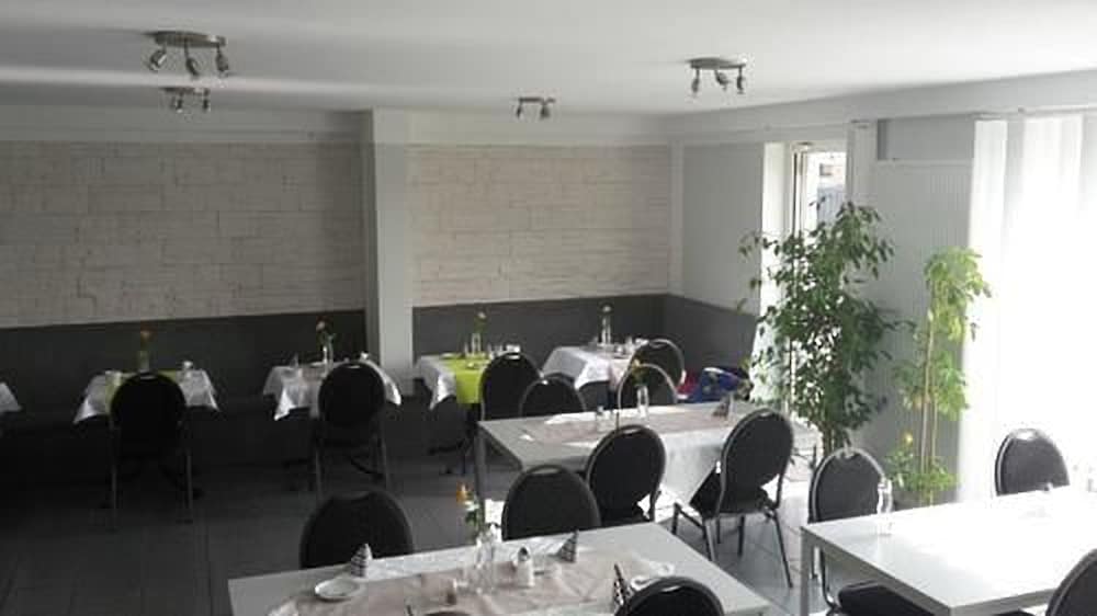 Фото Hotel Cafe Galerie