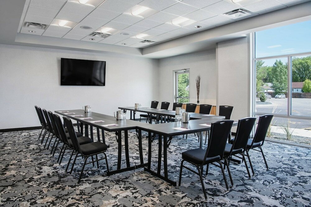 Фото Fairfield Inn & Suites by Marriott Winnipeg