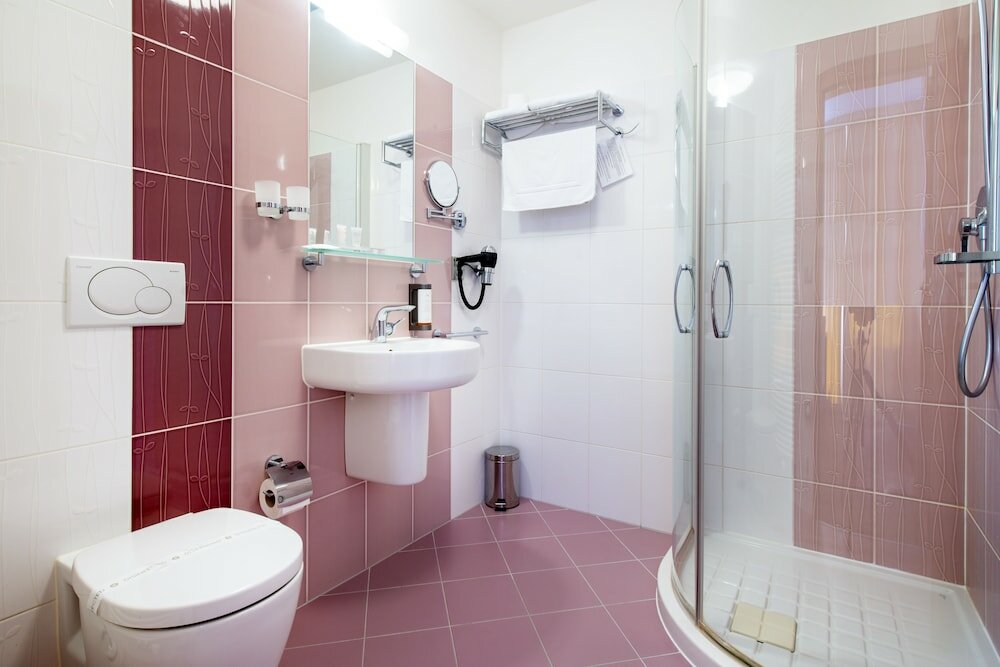 Фото Hotel Mlynska