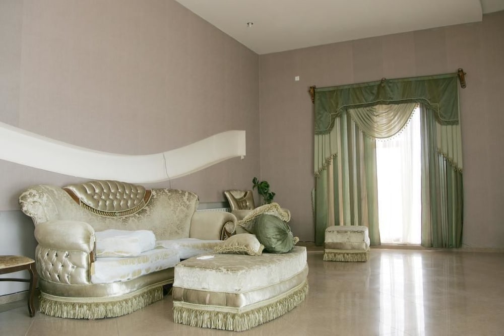 Фото Hotel Eleon