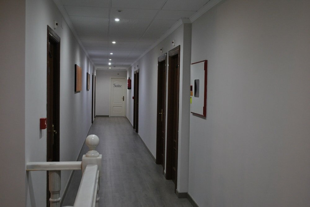 Фото Hotel Restaurante Dama de Baza