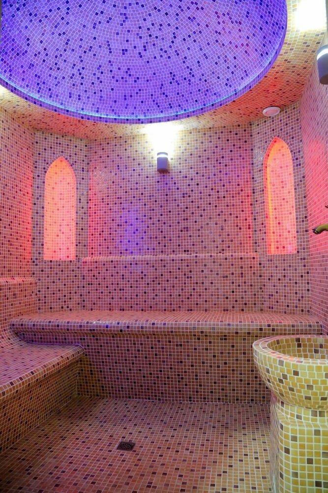 Фото Grand Capital Hotel