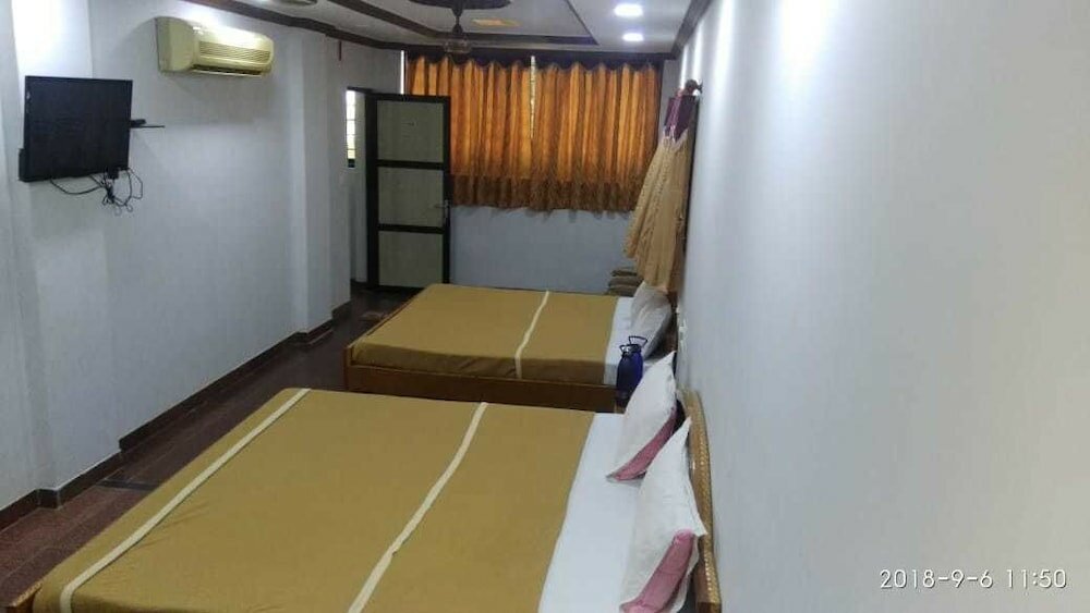 Фото Hiriz Hotel Dollar