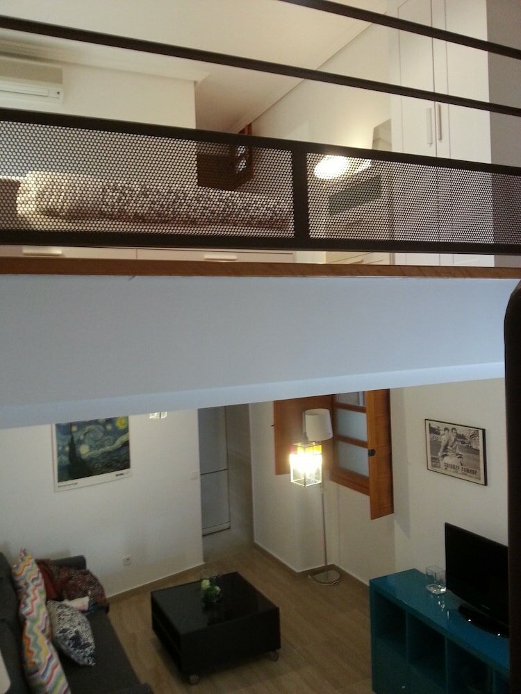 Фото Duplex University City Centre