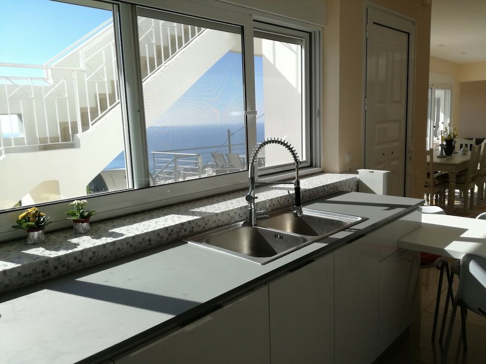 Фото Infinity Blue Suites