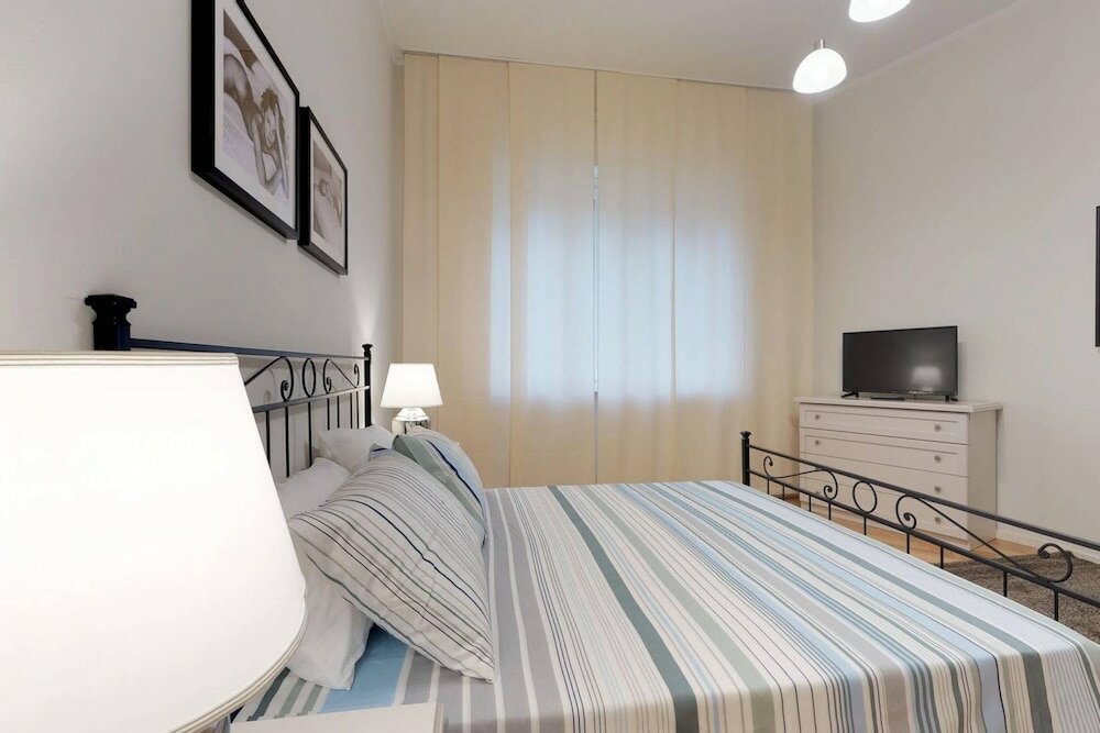 Фото Luxury 3 Bedrooms Near Duomo