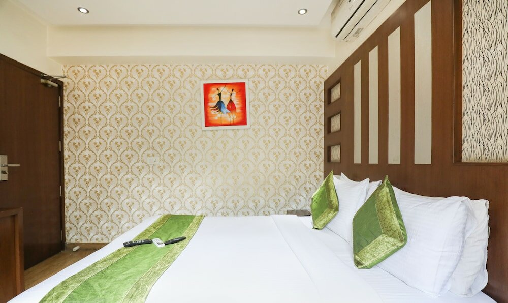 Фото Treebo Select Grand Premier Suites