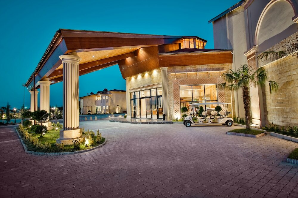 Фото Pratap's Signature Hotel-Resort&Spa